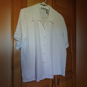 Woman's Christy And Jill White Size 14 Short Sleeve Shirt